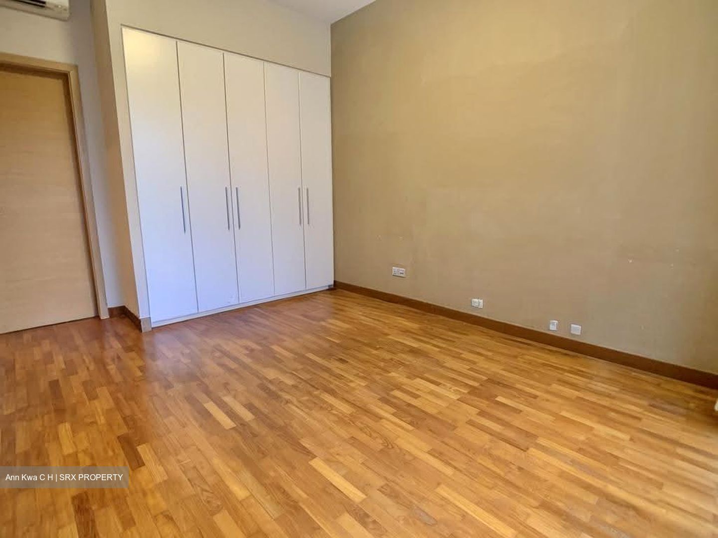 The Waterina (D14), Apartment #612689021